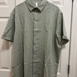 Men's Short Sleeve Button-Down Shirt in Sage Green